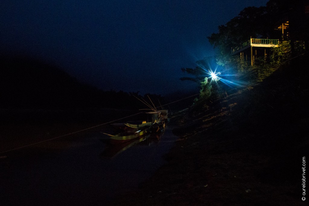 Avant de partir pour la pêche au petit matin | Muang Gnoi, Laos