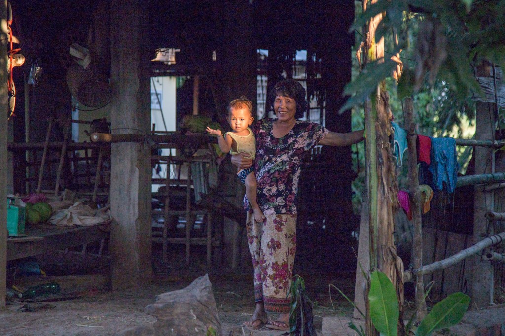 Famille Khmer | Ile au large de Kampong Cham, Cambodge